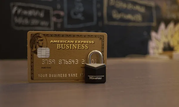 8 Ways to Improve Your Business Credit Score